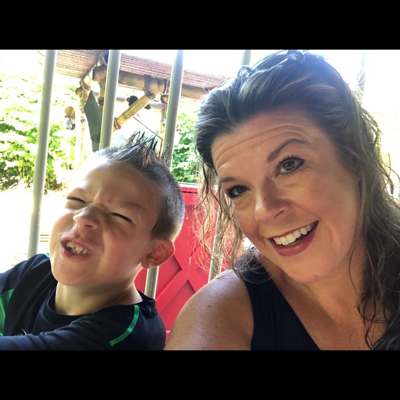 Meet your Posher, Steph - Picture 4 of 4